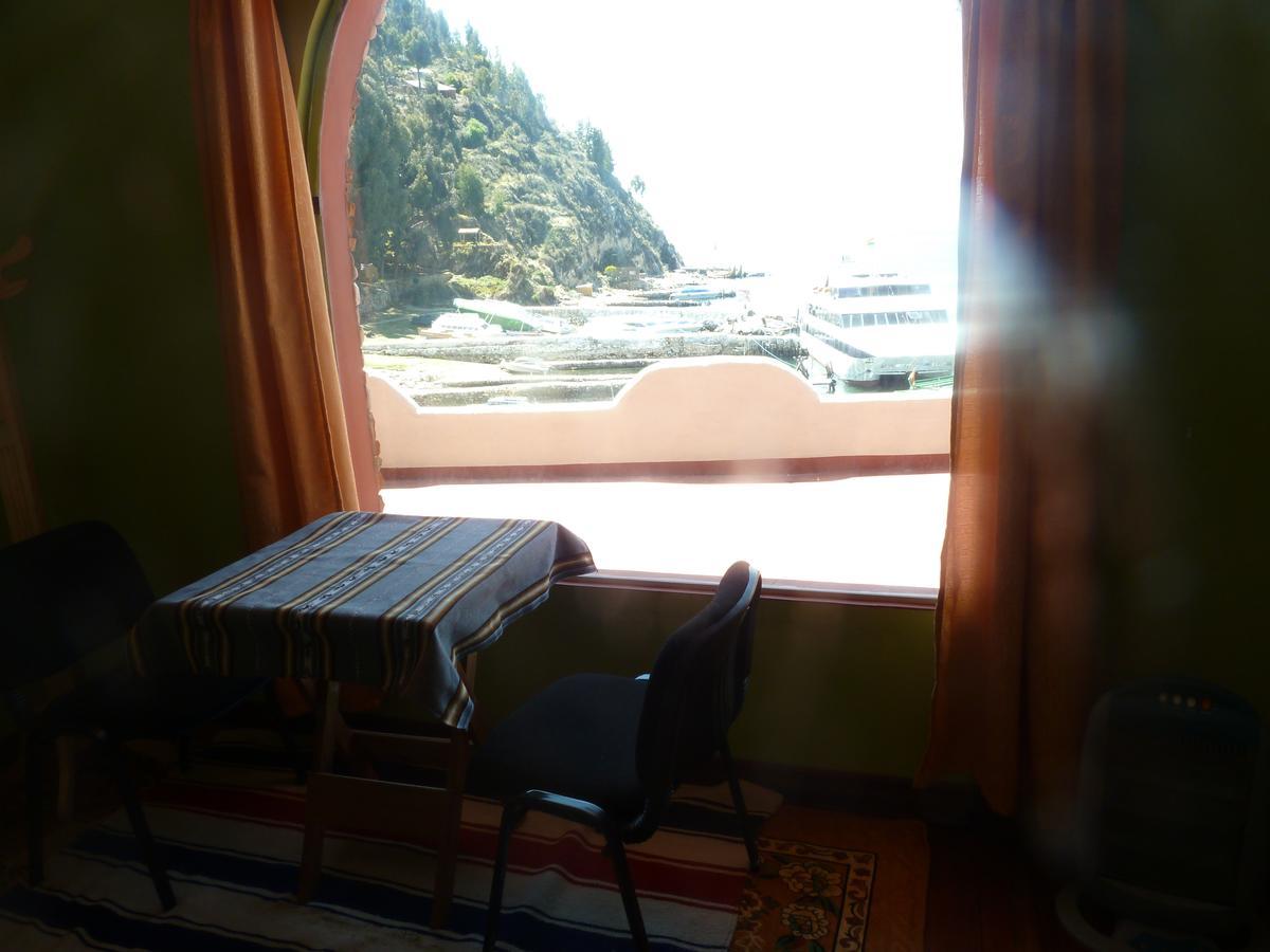 Hostal Puerto Yumani 호텔 Isla del Sol 외부 사진